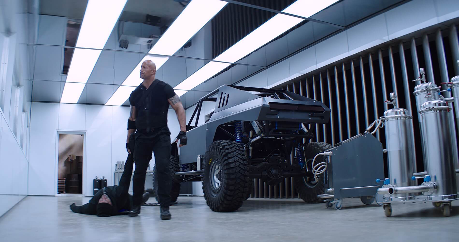 Fast & Furious Presents: Hobbs & Shaw (2019) - IMDb